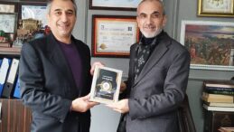 Kerem Akpınar, Yılın En İyi Kültürel STK Başkanı seçildi.