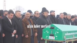 Erdem Karakoç’un Annesi Elif Hanım son yolculuğuna uğurlandı.