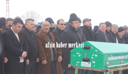 Erdem Karakoç’un Annesi Elif Hanım son yolculuğuna uğurlandı.