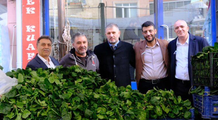 Başkan Adayı Özyakışır, “Pazarcı esnafının sevincine de hüznüne de ortağız”