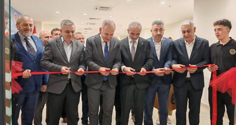 Gaziosmanpaşa’da “20 Ayet 20 Hadis” Yarışması Heyecanı yaşandı.