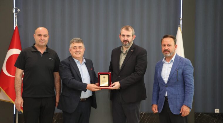Başkan Doğan’dan Güngören Belediye Başkanı Demir’e ziyaret.
